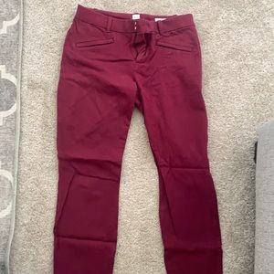 GAP curvy skinny ankle pants. Very gently worn, in great shape. Fun color.